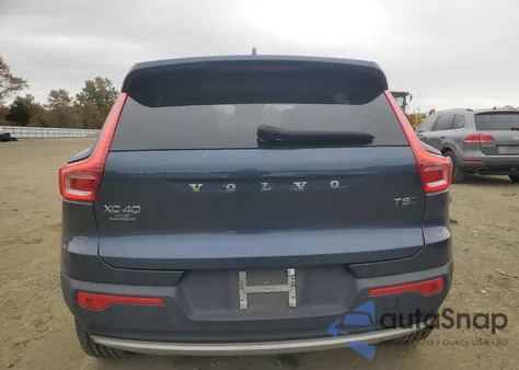 2022 Volvo Xc40 T5 Momentum z USA, uszkodzony, nr VIN YV4162UK3N2652954